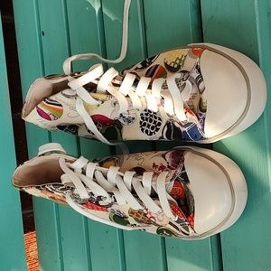 Coach Cardinal women's high top sneakers, size 8m.